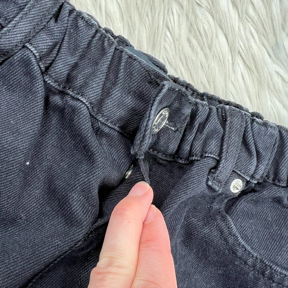 ASOS‎ Designs High Rise Denim Shorts - Picture 2 of 6